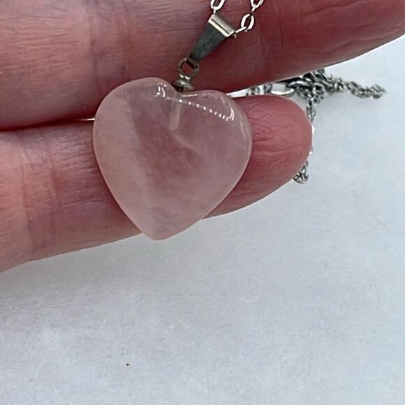 Rose quartz heart pendant necklace - Picture 4 of 7